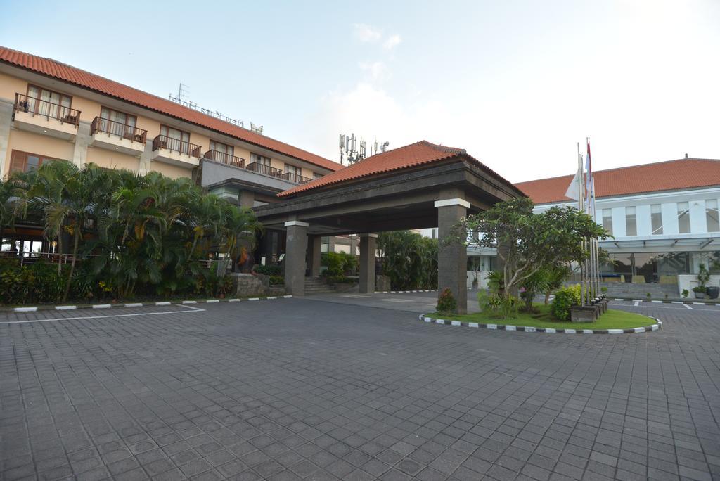 New Kuta Hotel Uluwatu Exterior foto